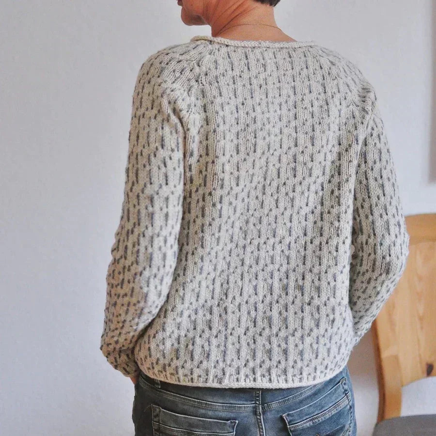 Viktorie | Elegantní šedý svetr s lodičkovým výstřihem