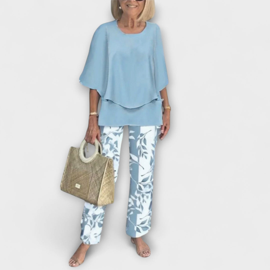 Klára | Moderní outfit s pohodlnou halenkou a kalhotami