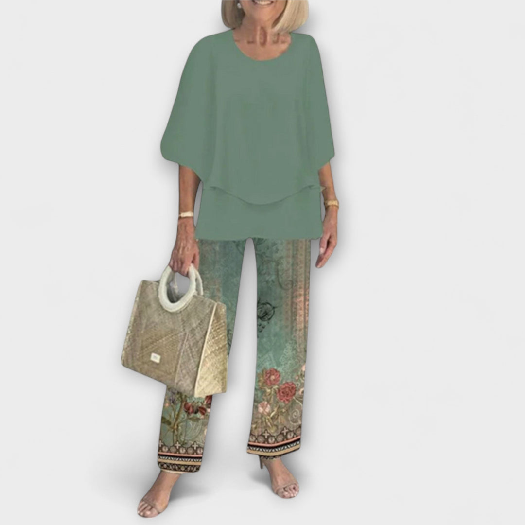 Klára | Moderní outfit s pohodlnou halenkou a kalhotami